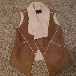 Sherpa lined vest